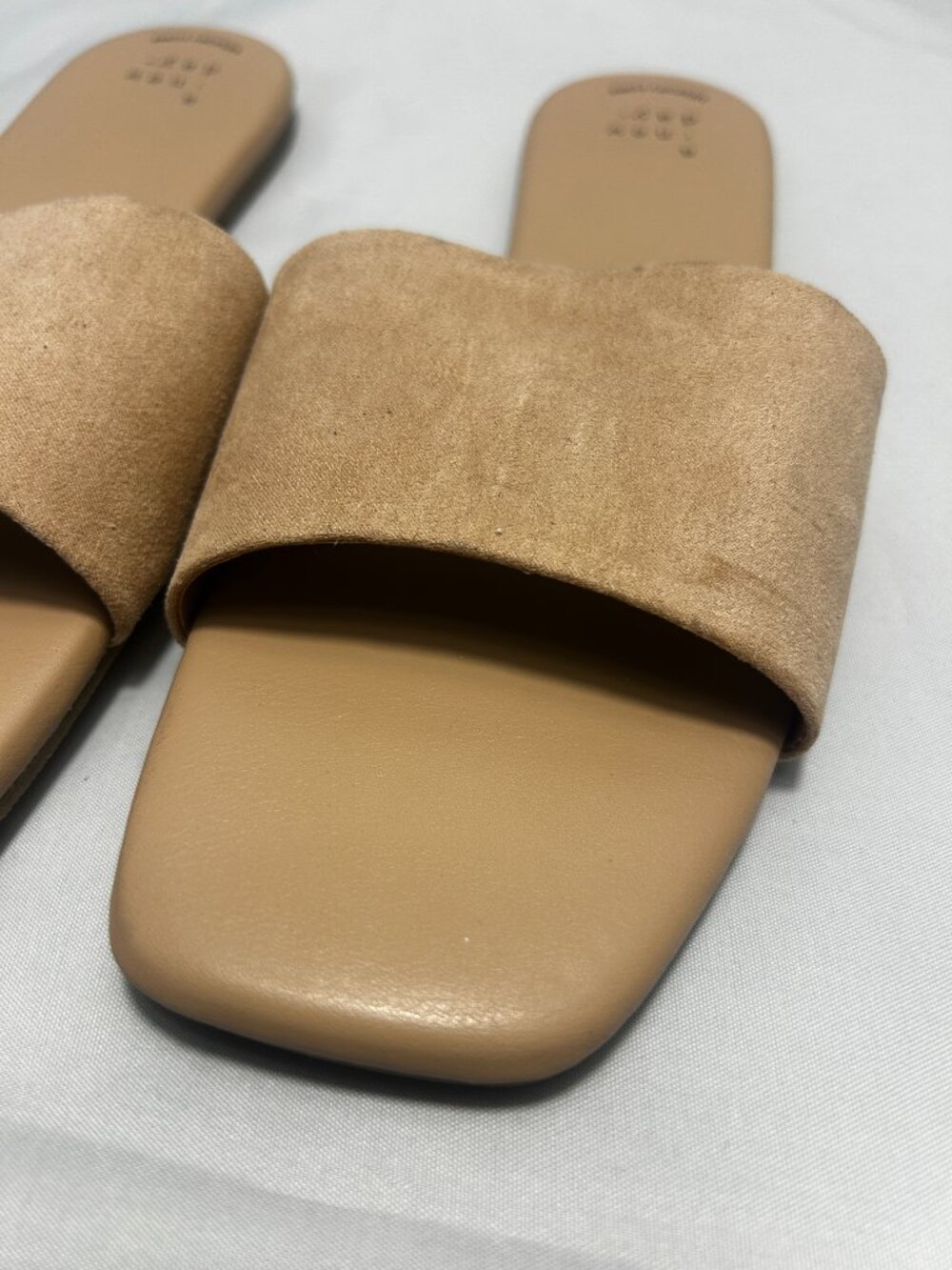 A New Day- Women’s Maren Sandals with Memory Foam Insole  Taupe 6.5 - Picture 3 of 6